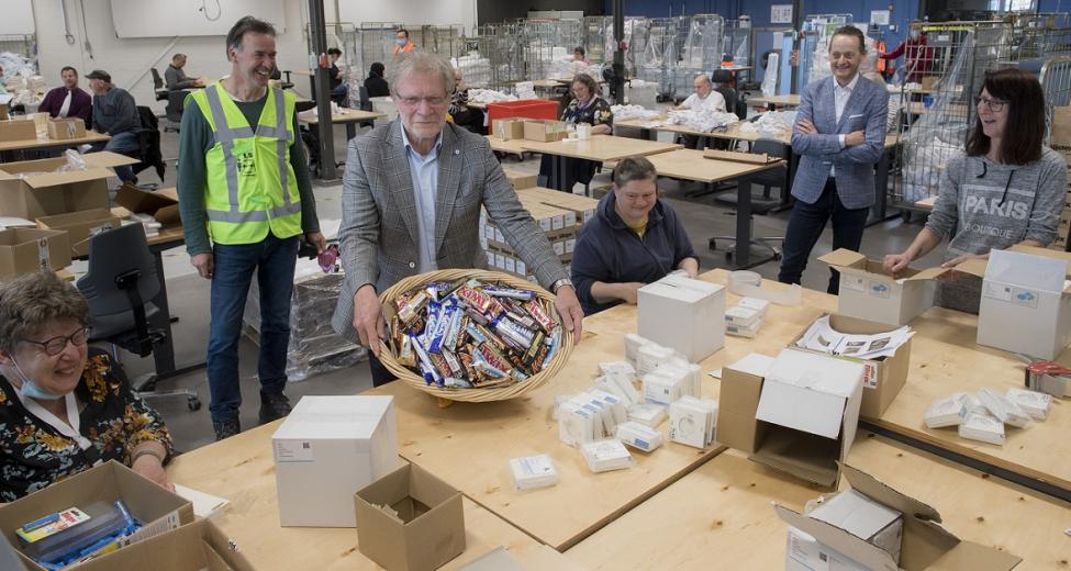Bestikkeren in de productiehal