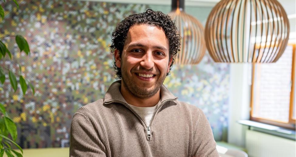 afbeelding man die je aankijkt