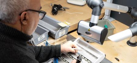 afbeelding man aan het werk