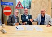 Afbeelding ondertekening door de 3 directeuren van De Verschilmakerij, Avri en Werkzaak